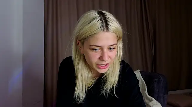 ApheliaStar stripchat live cam model