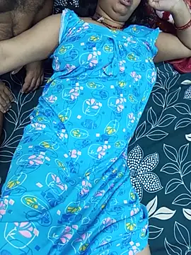 Manjudear stripchat live cam model