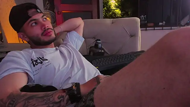 Vincentblack stripchat live cam model
