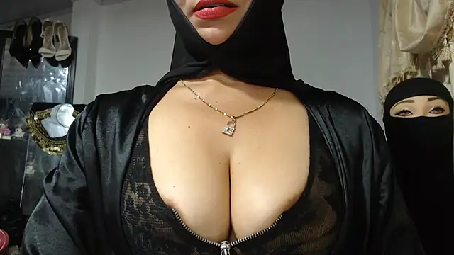 nadia__abaud stripchat live cam model