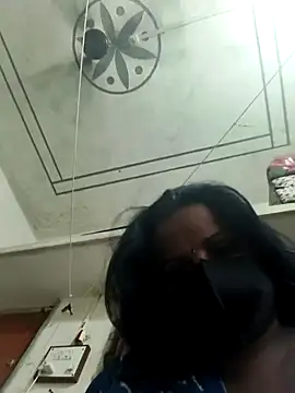asawarii stripchat live cam model