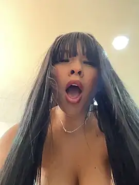 BrendaCrean stripchat live cam model