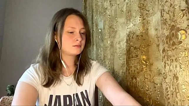KarimaStubbe stripchat live cam model