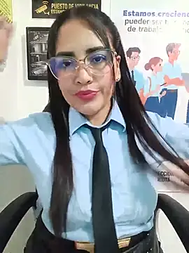 MAYE__13 stripchat live cam model