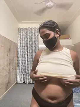 punjabi-kaur stripchat live cam model
