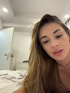 IsabellaEtthan stripchat live cam model