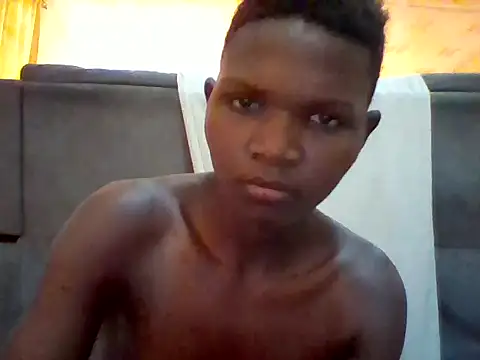 Little_beb01 stripchat live cam model