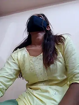 hotgirl-20 stripchat live cam model