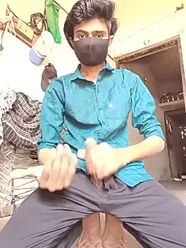 Yash_Sharma18 stripchat live cam model