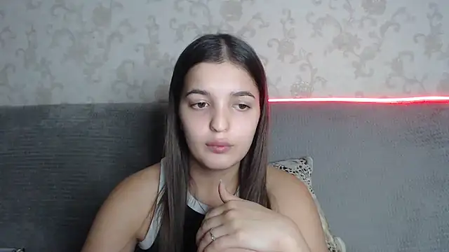 ChicGirl stripchat live cam model