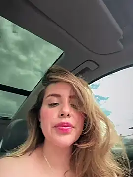 Alirawrz stripchat live cam model