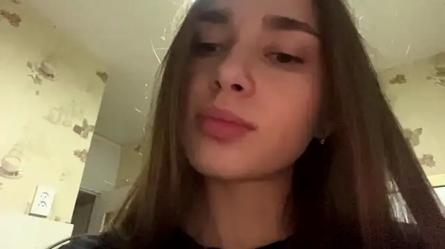 LulaMays stripchat live cam model