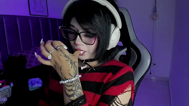 Kitty_Gang stripchat live cam model