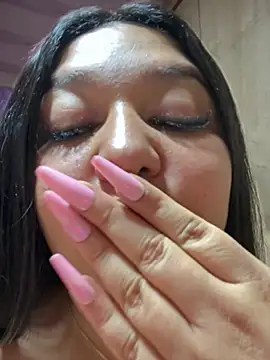 Kym_Owens stripchat live cam model