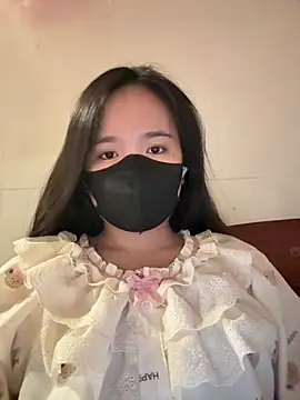 Gwen879 stripchat live cam model