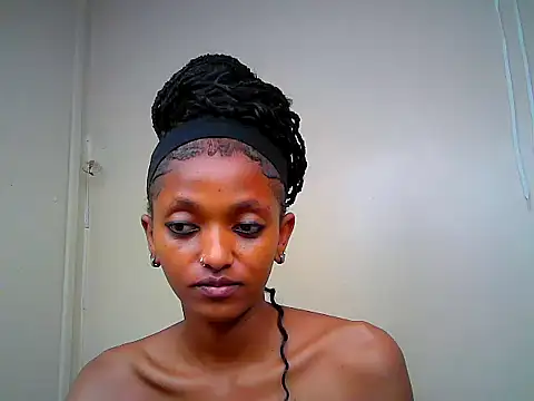 Qute_nimple stripchat live cam model