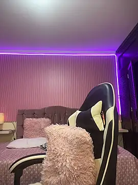 roses_little_ stripchat live cam model