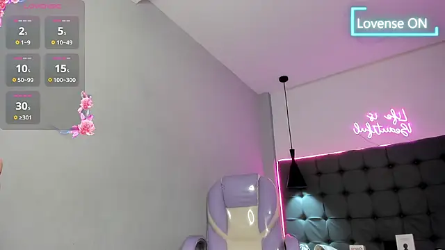 scarletcherry18 stripchat live cam model
