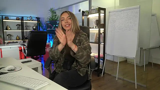 BabesGoWild stripchat live cam model