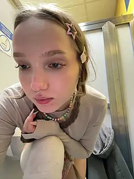 bambi_lu stripchat live cam model
