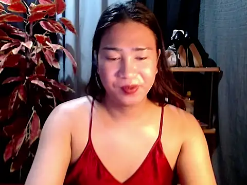 ODALISQUE_MIA stripchat live cam model