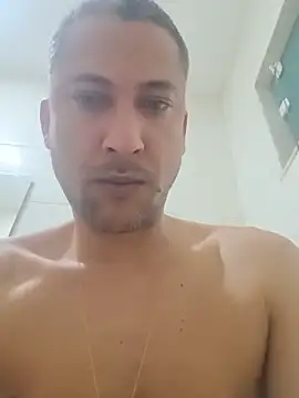 Arrombador20 stripchat live cam model