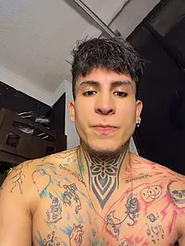 _Tomy08calderon stripchat live cam model