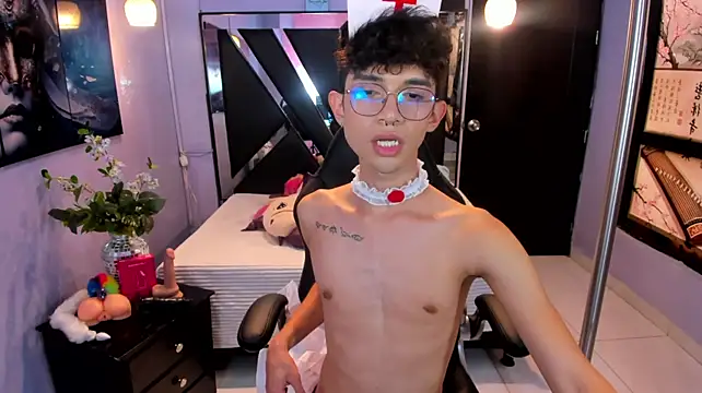 LiamHeatx stripchat live cam model