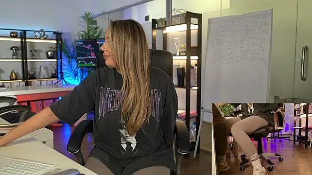 BabesGoWild stripchat live cam model