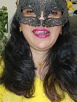 BhabhiPooja69 stripchat live cam model
