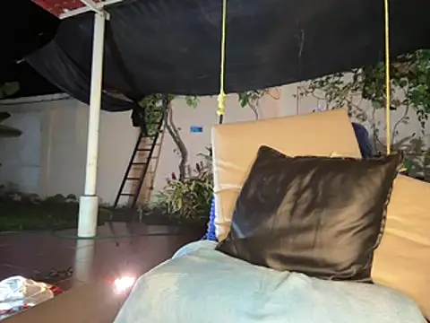 Neil_and_isaac stripchat live cam model