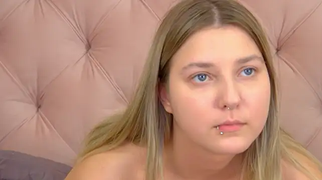 TinnaBurton stripchat live cam model
