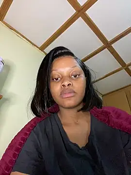Iconic_black_barbie stripchat live cam model
