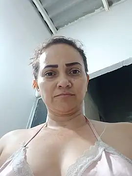 Amanda39 stripchat live cam model