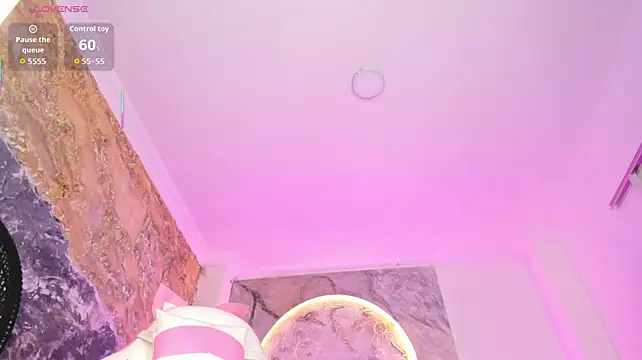 ElaWindsor stripchat live cam model