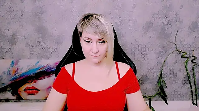 Djullia stripchat live cam model