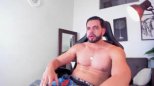 Justin_kingX7 stripchat live cam model