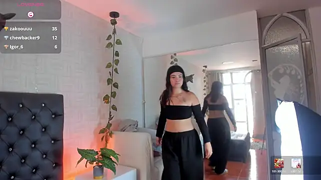 Zoe_Rousee_ stripchat live cam model