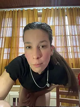 Melu12 stripchat live cam model