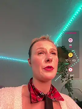 elenoraxrose stripchat live cam model