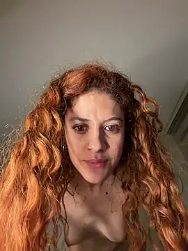 alana15 stripchat live cam model