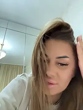 KirstieVegas stripchat live cam model