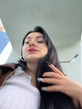 Wet__Bunny stripchat live cam model