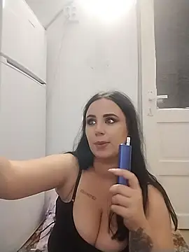 AdelinaJude stripchat live cam model