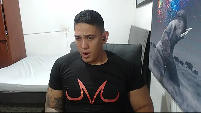 coltonmassiff stripchat live cam model