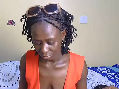 Sexxyemmy stripchat live cam model