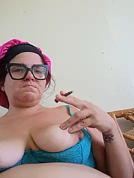 Bebaxbbwoficial stripchat live cam model