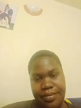 shy--ebony23 stripchat live cam model
