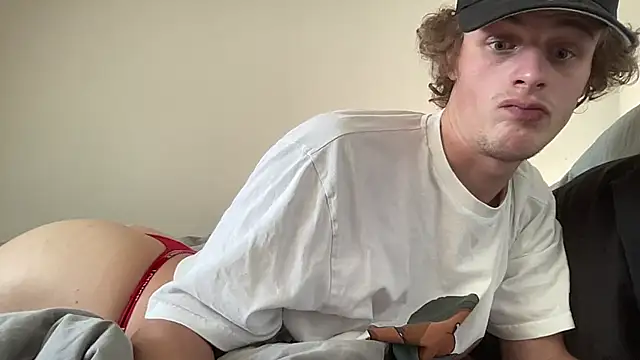 Bi-Slut stripchat live cam model