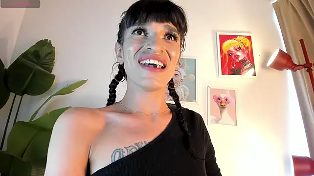 Gia_Demie stripchat live cam model